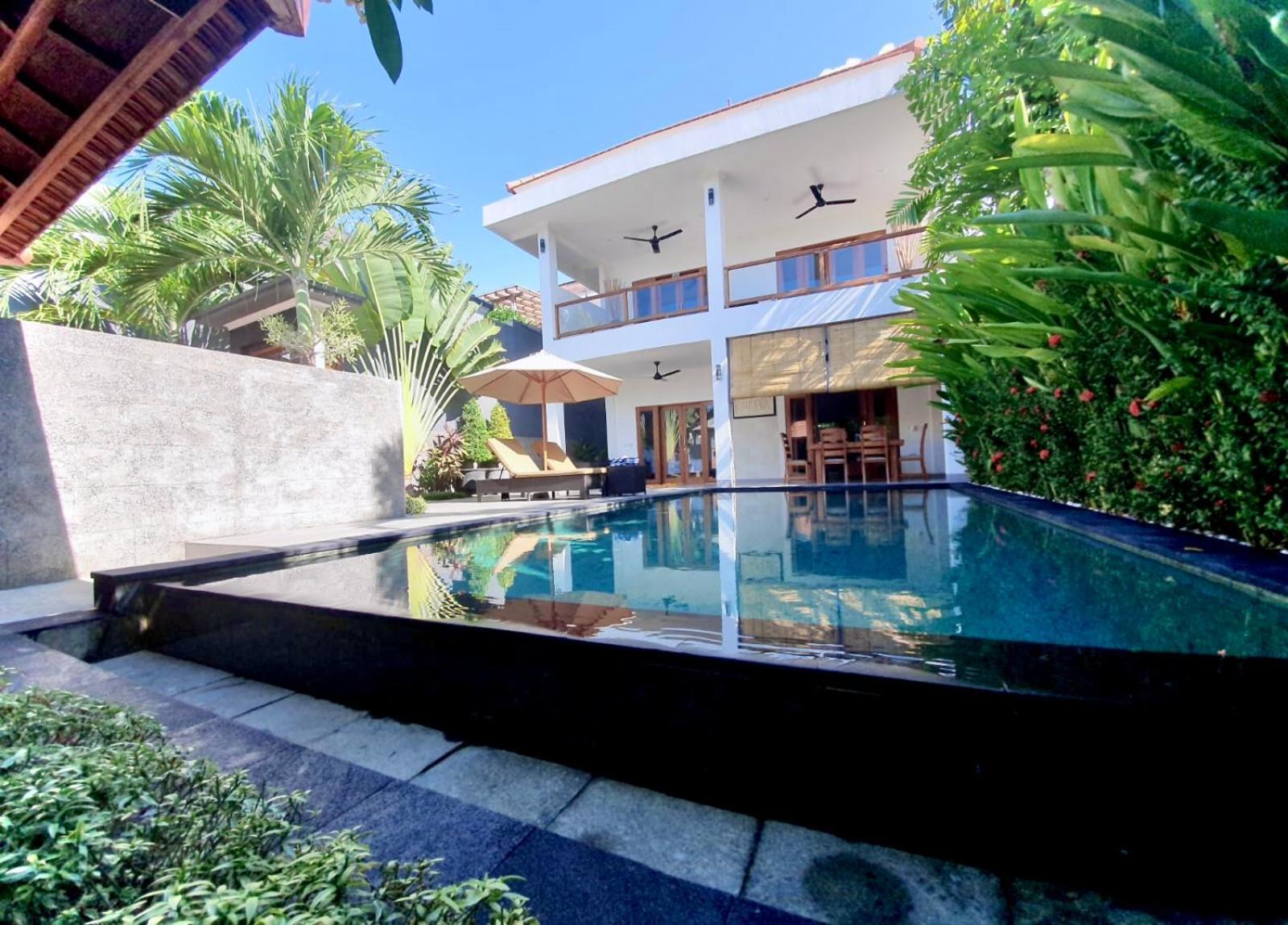 Villa Royal Singaraja Extérieur photo